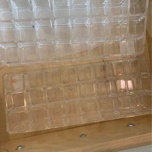 lipstick organizers
